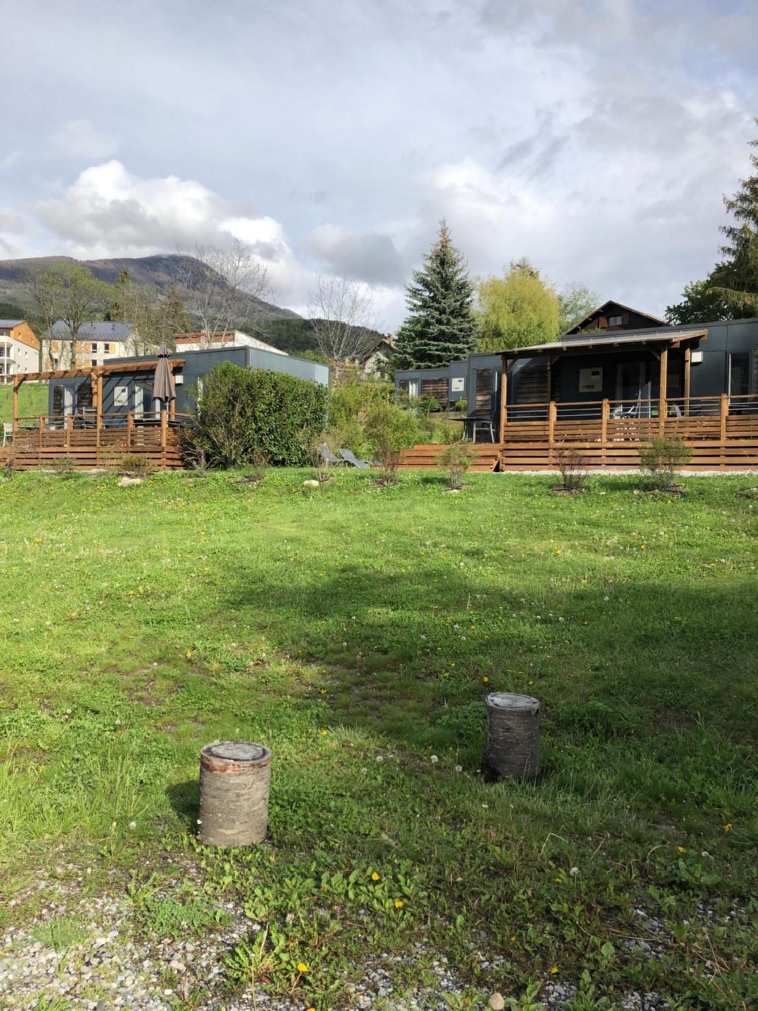 Camping-Hotel De Plein Air Les 2 Bois Baratier Eksteriør bilde