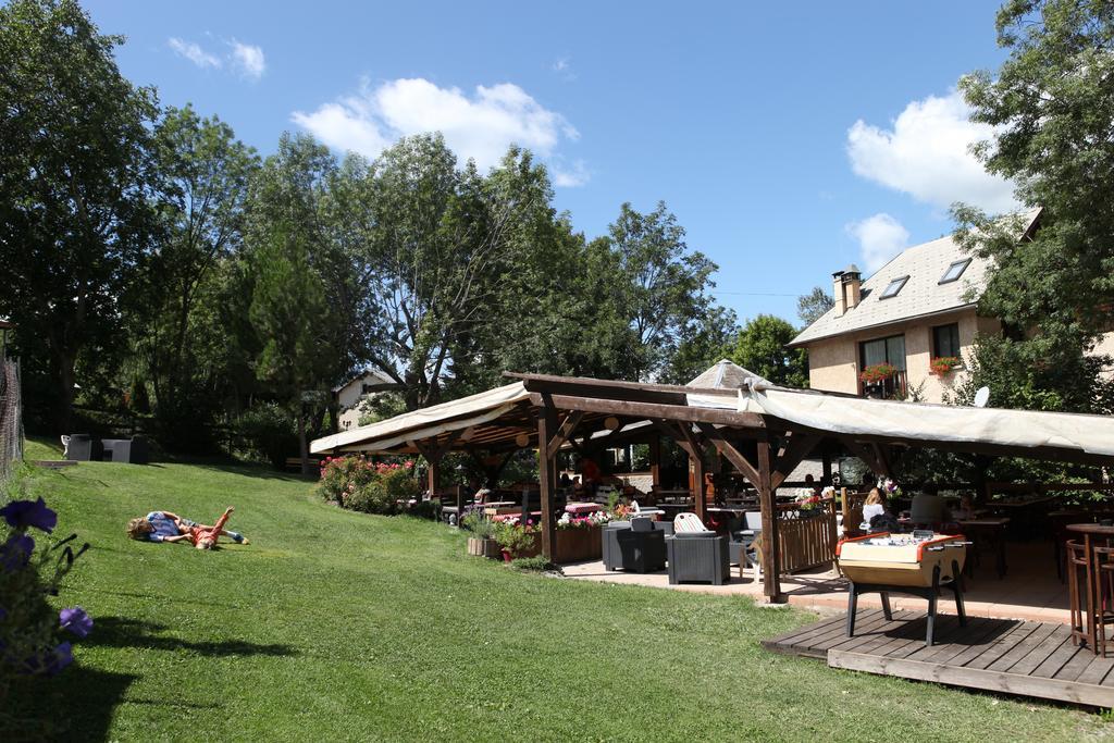 Camping-Hotel De Plein Air Les 2 Bois Baratier Eksteriør bilde