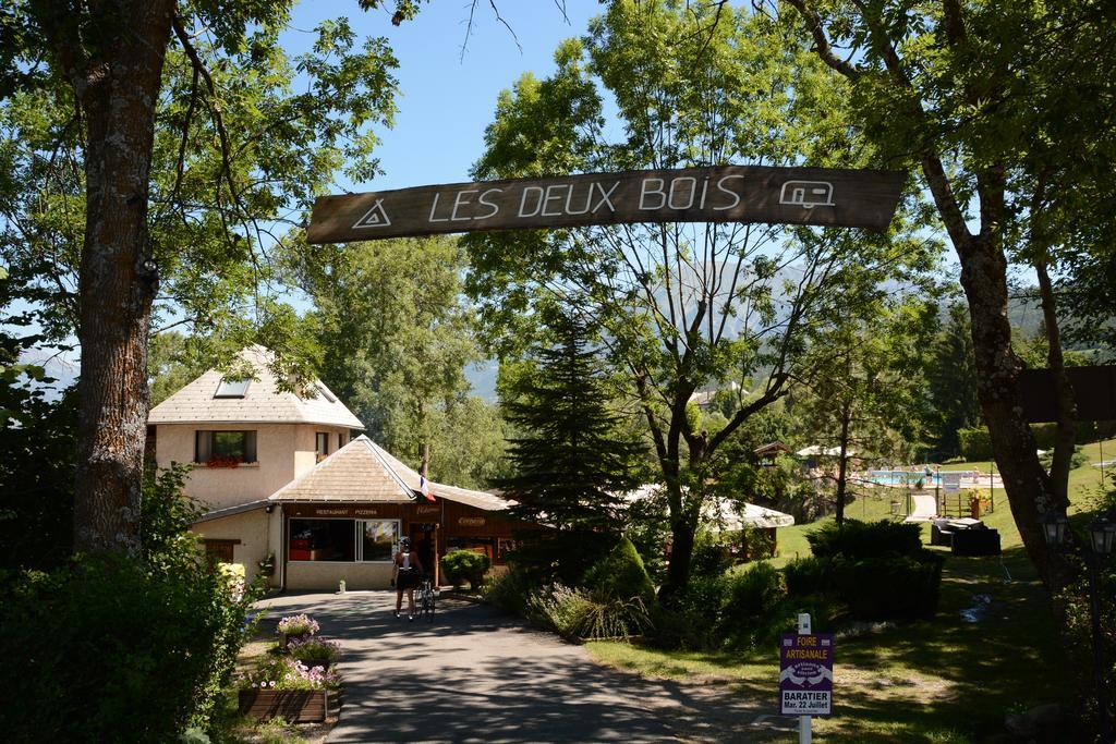 Camping-Hotel De Plein Air Les 2 Bois Baratier Eksteriør bilde
